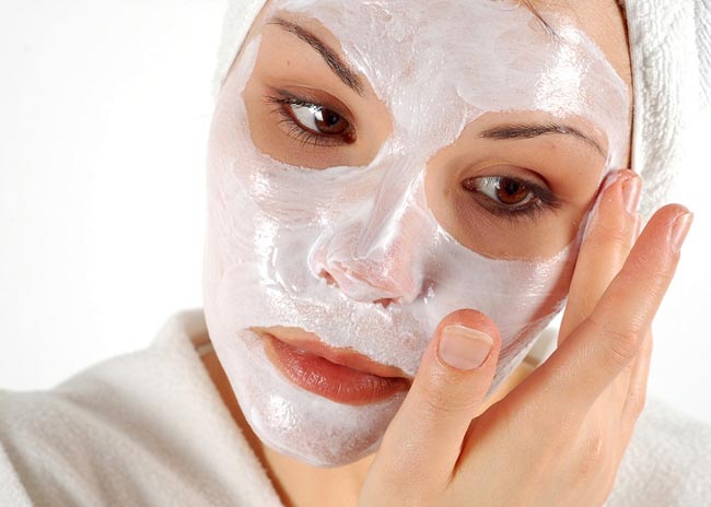 10 μάσκες ομορφιάς από φυσικά υλικά