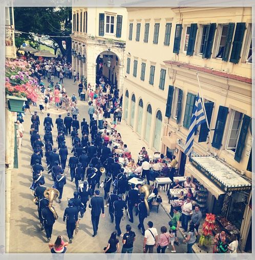 ΦΩΤΟ – Μεγάλη Παρασκευή στην Κέρκυρα