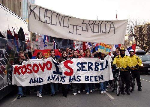 Η Σερβία δίνει το «χέρι» στο Κόσσοβο