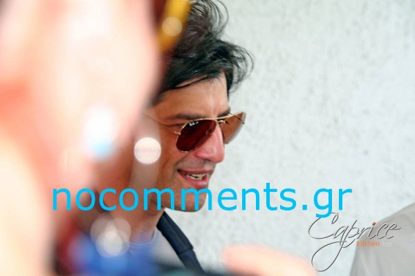 ΦΩΤΟ – Στα γυρίσματα του Σάκη στη Μυτιλήνη