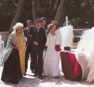 “Παντρεύτηκε” η Βάσω Λασκαράκη