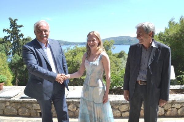 ΦΩΤΟ-H νέα ιδιοκτήτρια του Σκορπιού