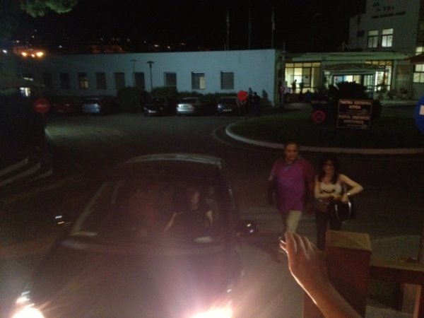 ΦΩΤΟ-Αναστάτωση στο νοσοκομείο Αγρινίου