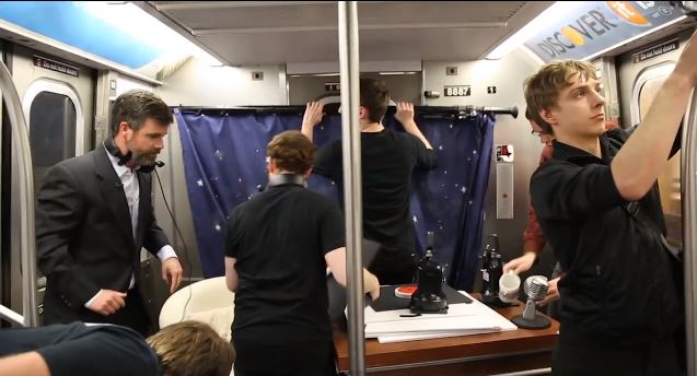 ΒΙΝΤΕΟ-Talk Show στο… μετρό