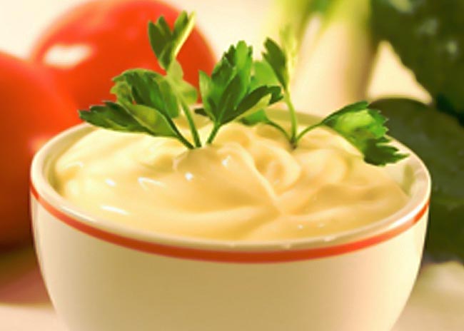 Πώς φτιάχνουμε σπιτική μαγιονέζα;
