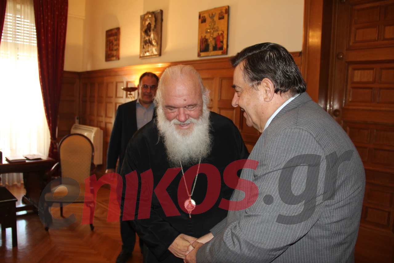 ΦΩΤΟ-Συνάντηση του Ιερώνυμου με τον Καρατζαφέρη