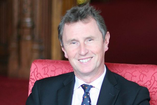 Συνελήφθη βρετανός βουλευτής για βιασμό