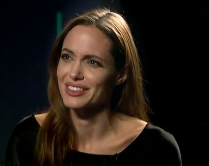ΒΙΝΤΕΟ-Η Jolie ετοιμάζεται για μια ακόμη επέμβαση