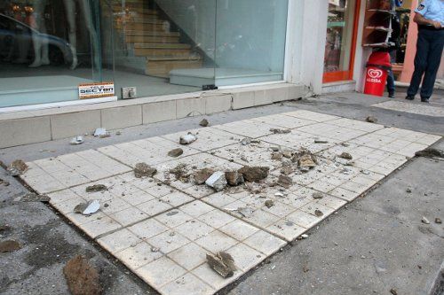 Δεύτερο μπαλκόνι κατέρρευσε στο Ηράκλειο