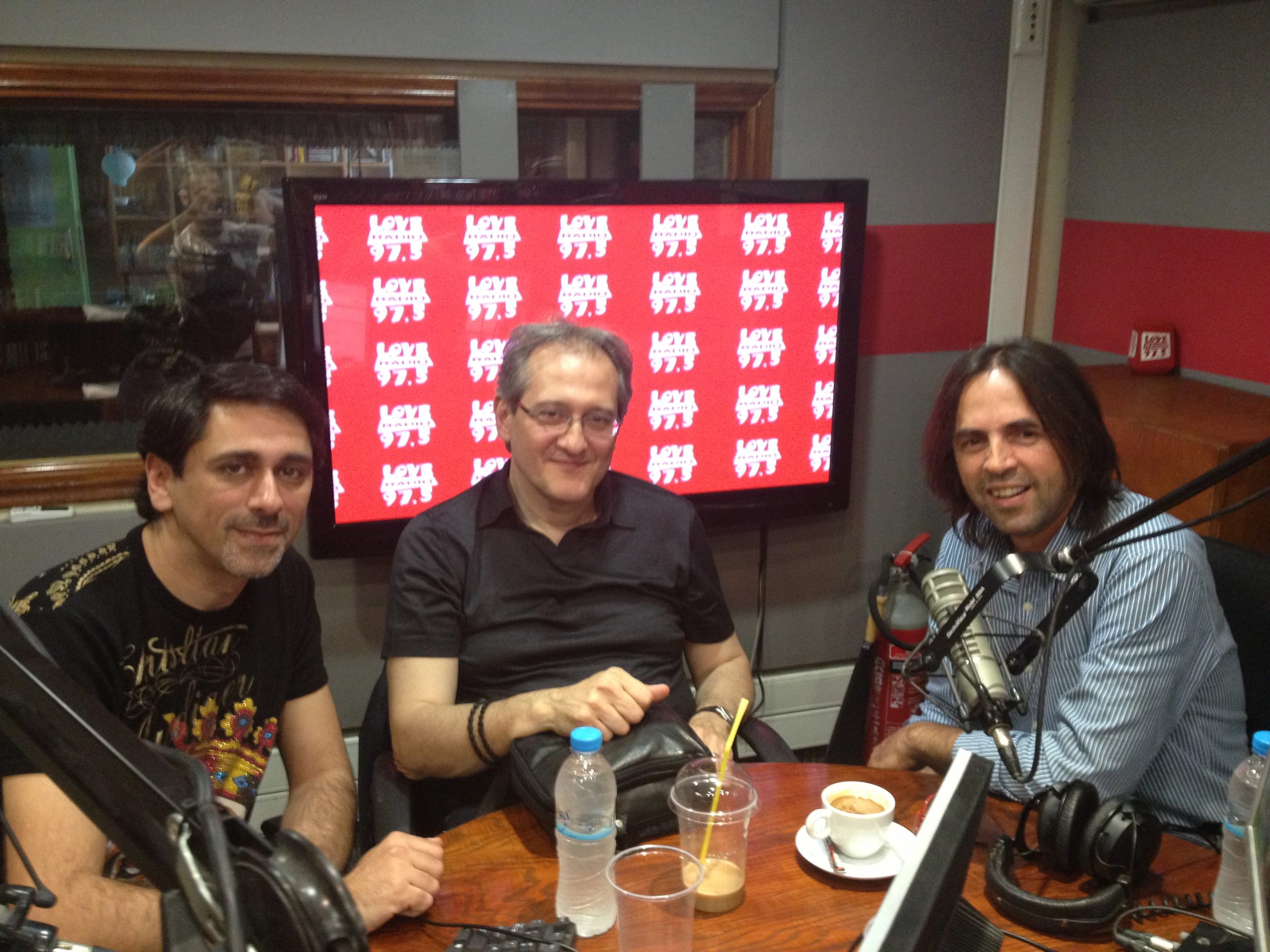 Ο Ανδρέου και ο Λέκκας στο studio του Love Radio