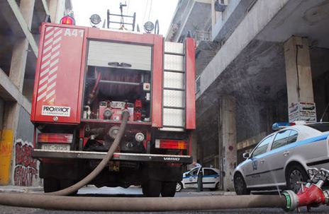 ΤΩΡΑ-Πυρκαγιά σε διαμέρισμα