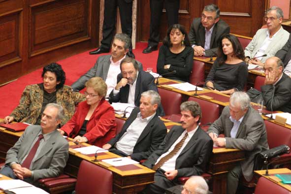 Νέοι κοινοβουλευτικοί εκπρόσωποι στο ΚΚΕ