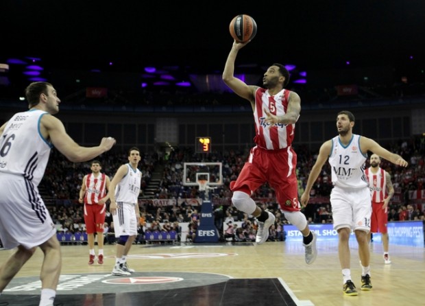 Έπαιζε με ρήξη τυμπάνου ο Λο