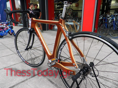 ΒΙΝΤΕΟ-Το 1ο ελληνικό ξύλινο ποδήλατο