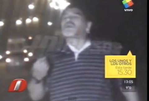 ΒΙΝΤΕΟ-Ο Μαραντόνα πετάει πέτρες σε δημοσιογράφους