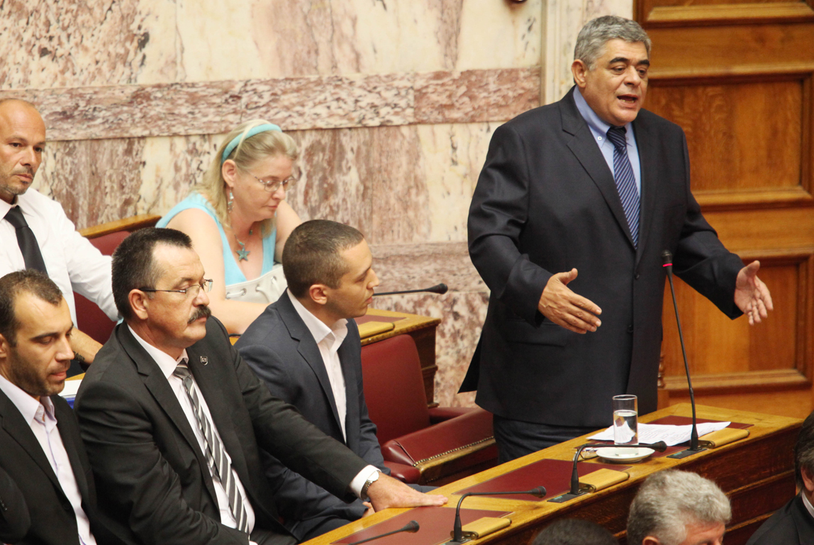 X.A: Κρύφτηκε πίσω από τη βουλευτική ασυλία ο Τατσόπουλος