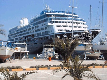 Νεκρή 71χρονη σε κρουαζιερόπλοιο