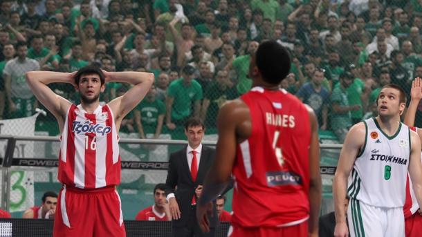 Επίθεση στον Καρούση