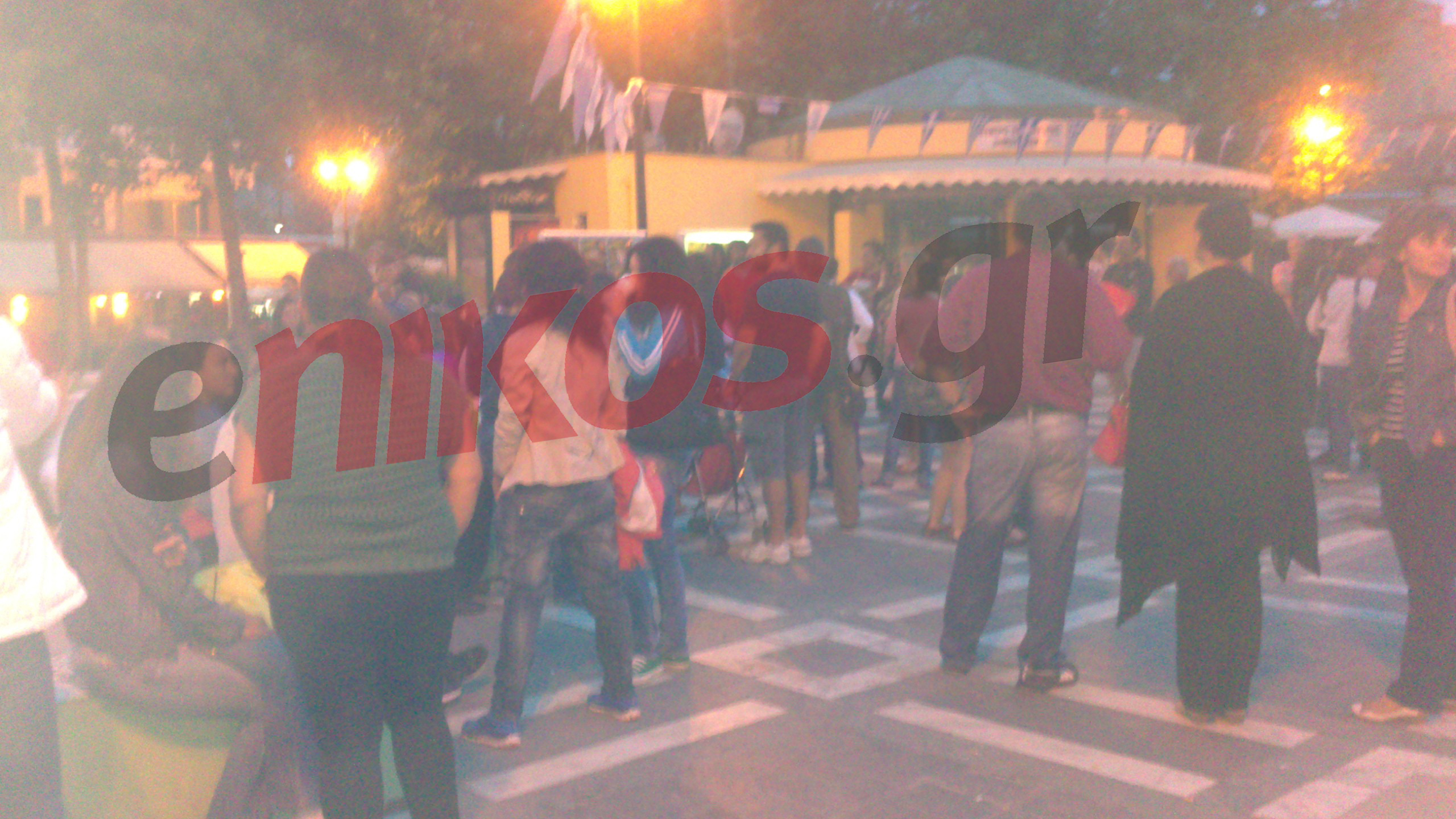 ΦΩΤΟ – Διαμαρτυρία για την ΕΡΤ στη Δράμα