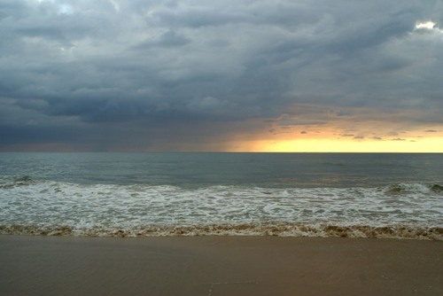 Σρι Λάνκα-Καταιγίδα “πήρε” ζωές