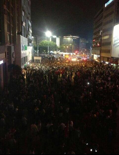 ΦΩΤΟ – Εικόνα από Ταξίμ και Άγκυρα