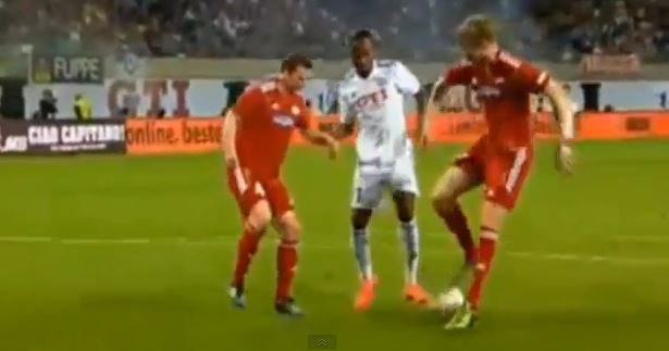 BINTEO-O Mερτεσάκερ έκανε…χαζό τον Ντρογκμπά