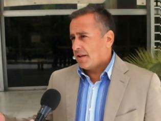 Δελατόλας: Δεν κάνει καλό το black out της ενημέρωσης