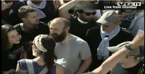 Στην πλατεία Ταξίμ και ο «Σουλεϊμάν»