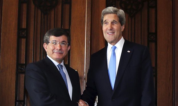 Παράπονα Νταβούτογλου στον Κέρι