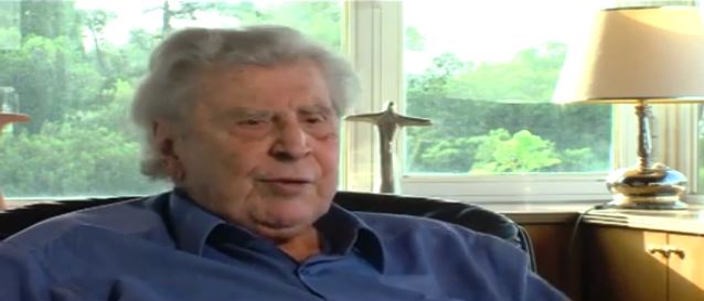 Μίκης προς Ρεπούση: Είναι προνόμιο που ζεις στην Ελλάδα