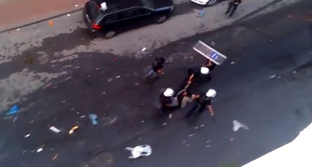 ΒΙΝΤΕΟ – Η επίθεση των αστυνομικών σε δημοσιογράφο