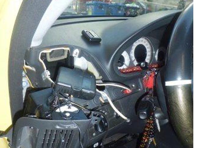 Χειροπέδες σε 27 οδηγούς ταξί