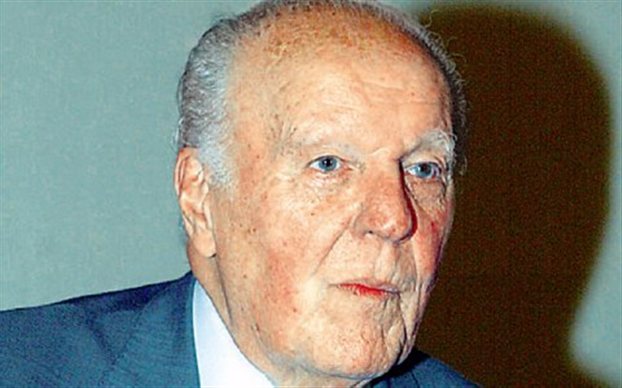 Απεβίωσε ο πρέσβης επί τιμή Στέφανος Σταθάτος