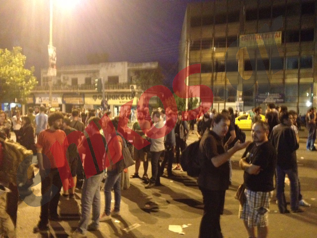 ΦΩΤΟ-Τώρα στο προαύλιο της ΕΡΤ