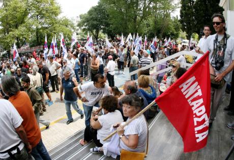 Συγκεντρώσεις και στο Αίγιο