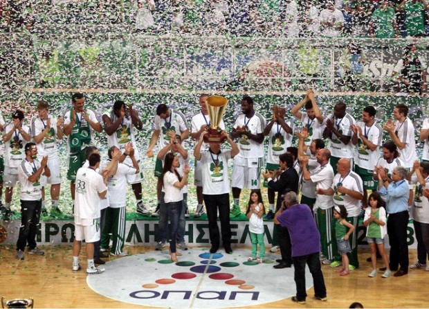 “Εξάστερη” φιέστα με “αντίο” στον Τσαρτσαρή