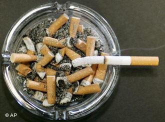 Τα τσιγάρα του Κουβέλη