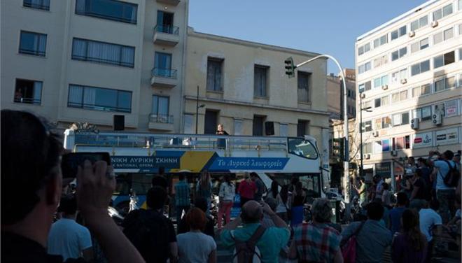 Βάγκνερ με το λεωφορείο