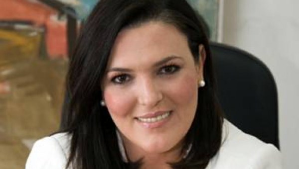 Φίδι δάγκωσε υποψήφια βουλευτή