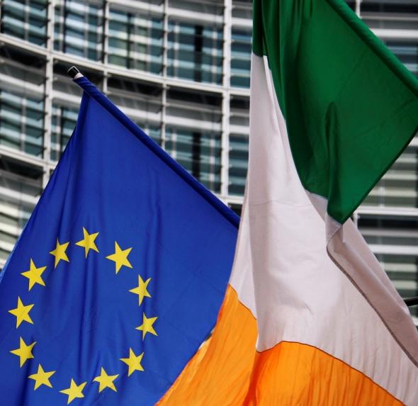 Η Ιρλανδία επέστρεψε στην ύφεση