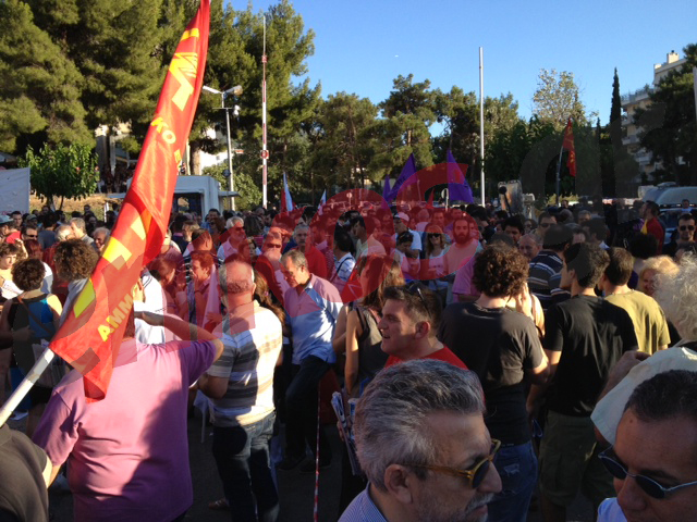 ΦΩΤΟ – Εικόνες από τη συγκέντρωση ΓΣΕΕ – ΑΔΕΔΥ