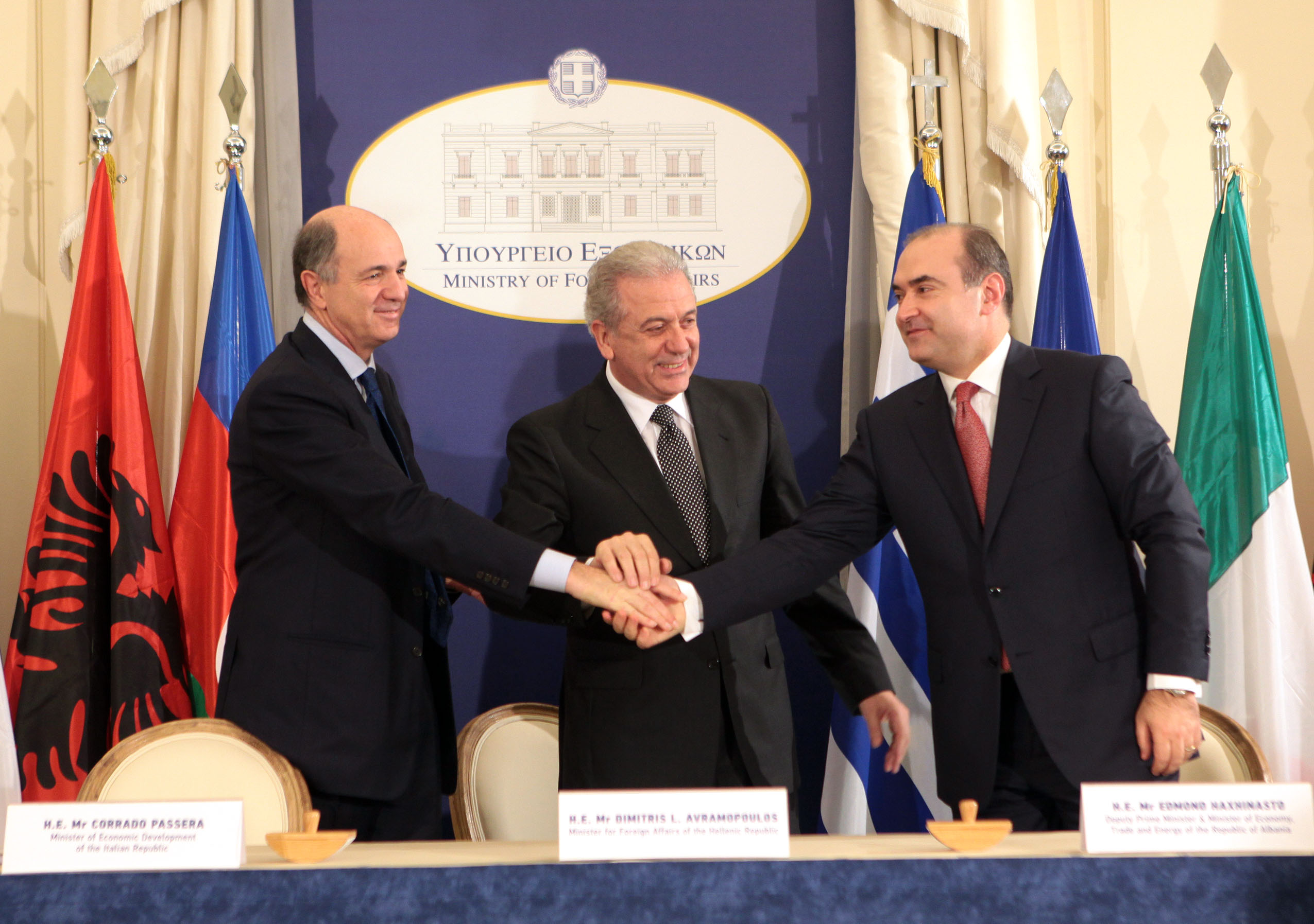 Υπεγράφη η συμφωνία για τον TAΡ