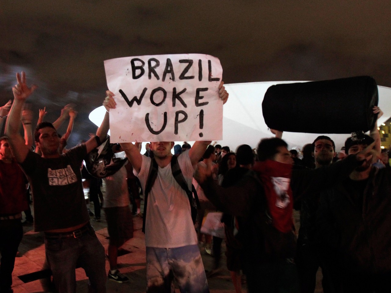 Βραζιλία: Ο διάλογος ξεκίνησε