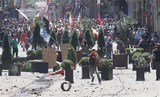Κατακραυγή για τη βία στην Τουρκία