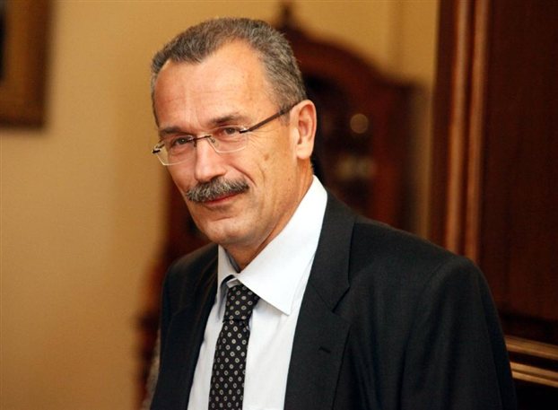 Καψής: Προτεραιότητα να εκπέμπει η δημόσια τηλεόραση