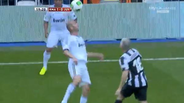 ΒΙΝΤΕΟ-Ο Ζιντάν μαγεύει ακόμα