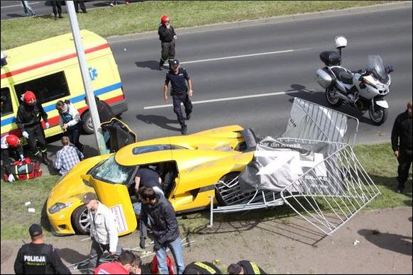 Πολωνία:15 τραυματίες σε αγώνα αυτοκινήτων