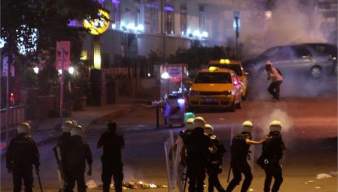 ΦΩΤΟ- Συγκρούσεις στην Άγκυρα