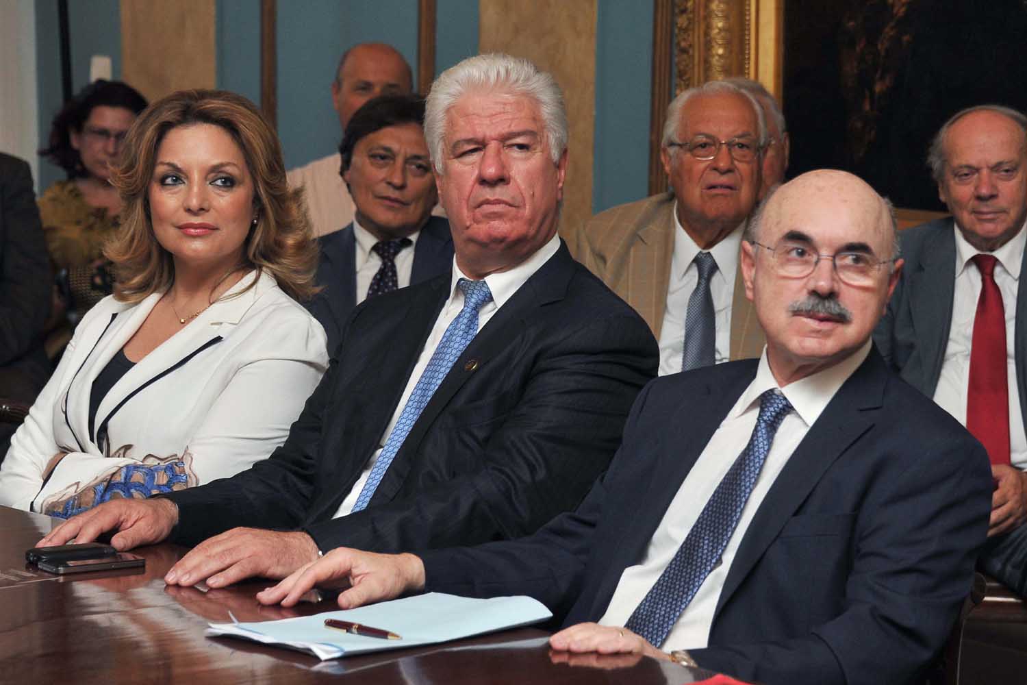 ΦΩΤΟ-Τίμησαν τον Ιωάννη Τέντε