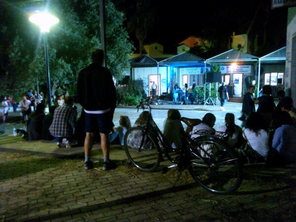 Τώρα-‘Εξω από την ΕΡΑ Καλαμάτας